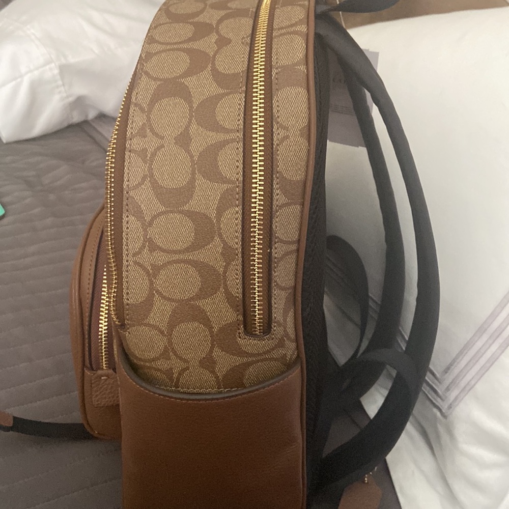 Brand new never been used coach backpack - Picture 4 of 5
